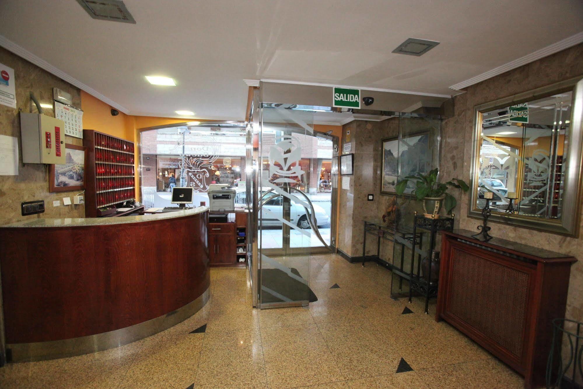 Hostal Don Suero Леон Экстерьер фото